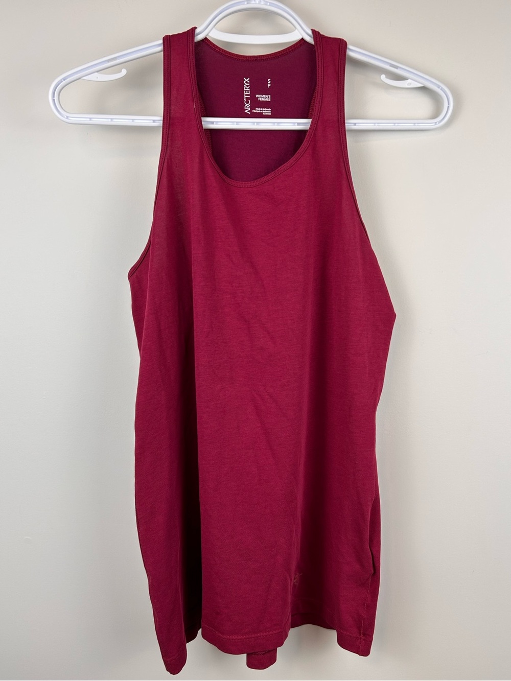 Arc’teryx Women’s Cotton Blend Racerback Tank Top Maroon Small